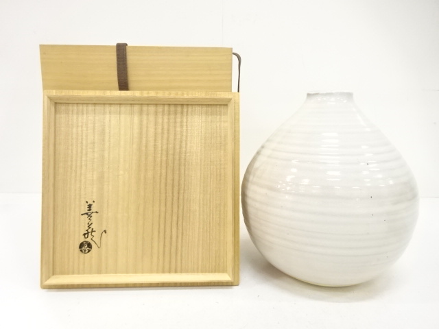 萩焼　波多野善蔵造　白釉　壺